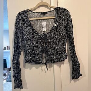 Cute tie up crop top
